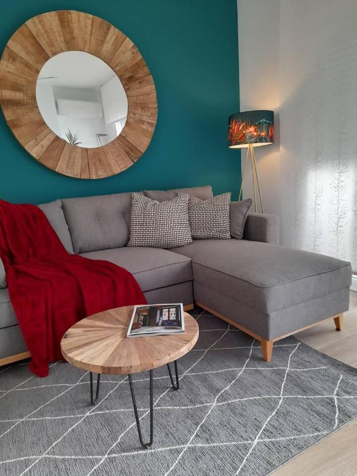 Palm Apartment *