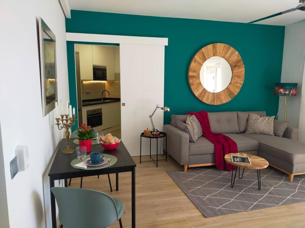Palm Apartment *